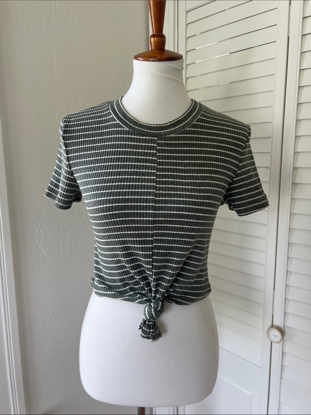 Striped Tie-Front Ribbed Tee - Olive/White